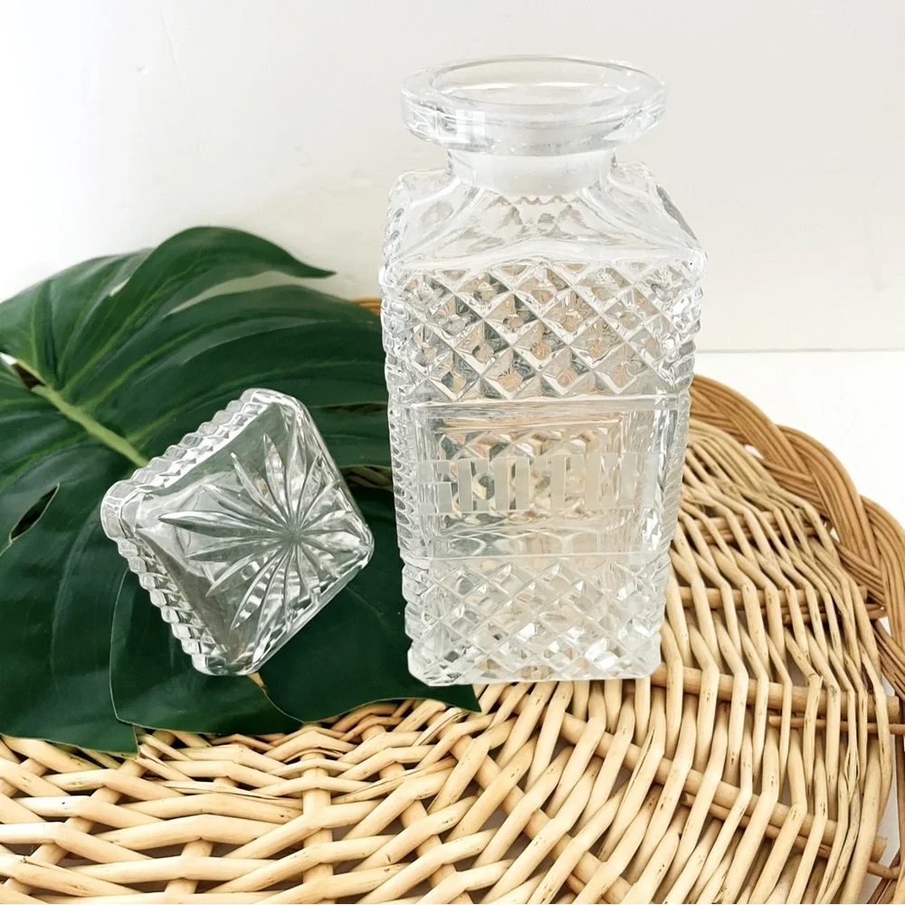 Vintage crystal Mid-Century Modern “Scotch” etched liquor Decatur with lid